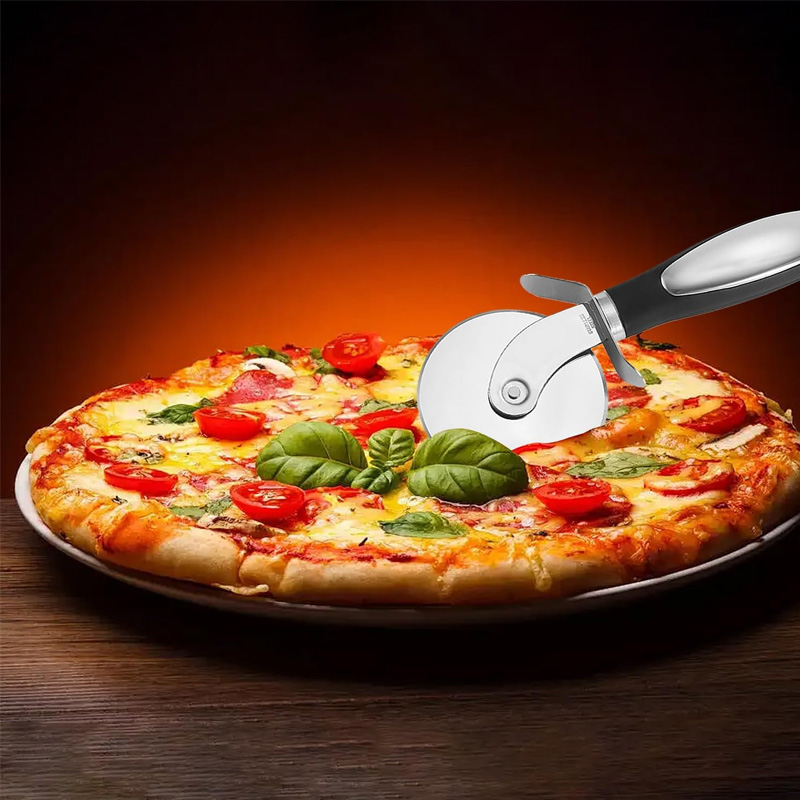 Stainless Steel Pizza Cutter W - огляд і ціна Commercial Kitchen Cleaning